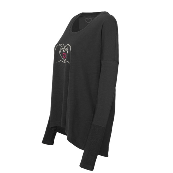 ☀️SUMMER CLEARANCE☀️ NWOT CAbi 'Love You Tee' - Sz S - Picture 2 of 9